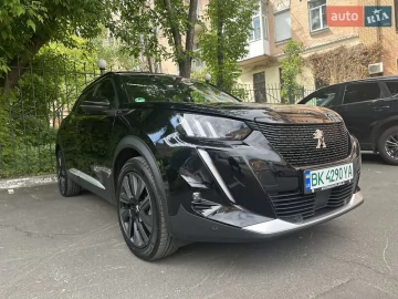 Авто Peugeot 2008 2021 № 7677227