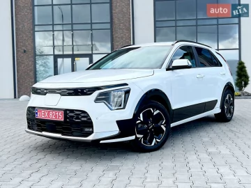 Авто KIA Niro 2023 № 7677247