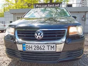 Авто Volkswagen Touran 2007 № 7677319