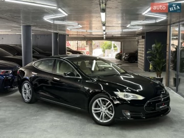 Авто Tesla Model S 2013 № 7677357