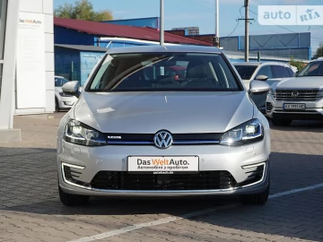 Авто Volkswagen E-Golf 2019 № 7677361