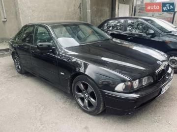 Авто BMW 5 Series 2003 № 7677467