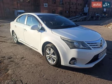 Авто Toyota Avensis 2012 № 7677489