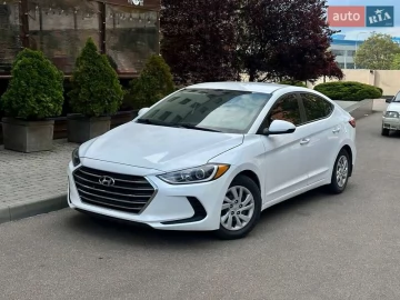 Авто Hyundai Elantra 2018 № 7677492