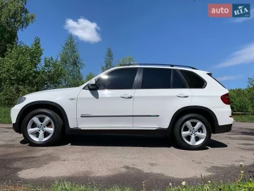 Авто BMW X5 2010 № 7677520