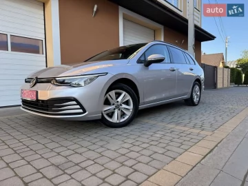 Авто Volkswagen Golf 2022 № 7677835
