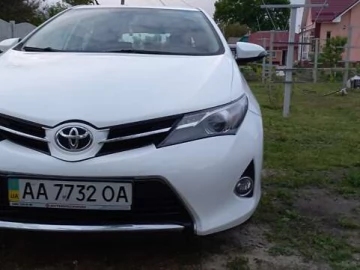 Авто Toyota Auris 2013 № 7678083