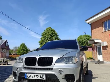 Авто BMW X5 2010 № 7678110