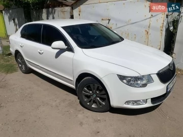 Авто Skoda Superb 2013 № 7678120