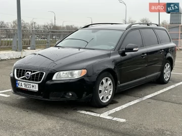 Авто Volvo V70 2010 № 7678391