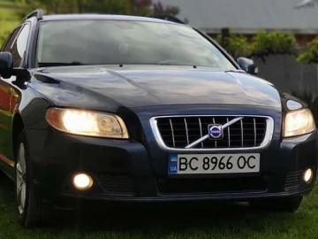 Авто Volvo V70 2008 № 7678404
