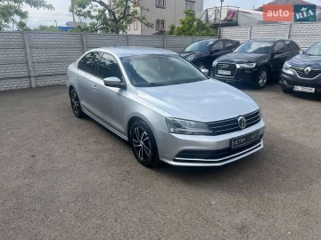 Авто Volkswagen Jetta 2015 № 7678421