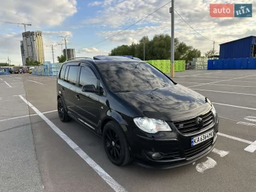 Авто Volkswagen Touran 2008 № 7678423