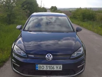 Авто Volkswagen E-Golf 2014 № 7678425