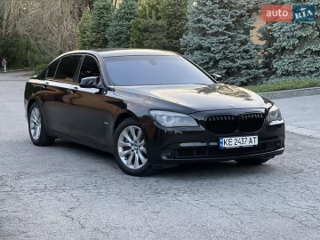 Авто BMW 7 Series 2011 № 7678436