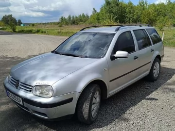 Авто Volkswagen Golf 2000 № 7678476
