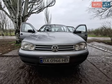 Авто Volkswagen Golf 2003 № 7678516