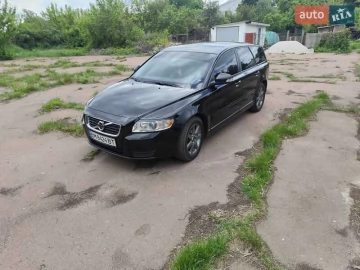 Авто Volvo V50 2010 № 7678629