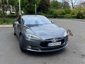 Авто Tesla Model S 2013 № 7678726