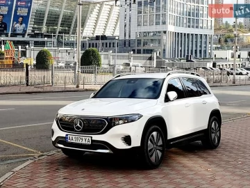 Авто Mercedes Eqb 2023 № 7678742