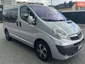 Авто Opel Vivaro 2011 № 7678970