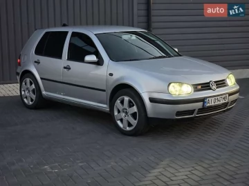 Авто Volkswagen Golf 2000 № 7678997