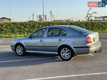 Авто Skoda Octavia 2004 № 7679000
