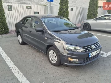 Авто Volkswagen Polo 2016 № 7679031
