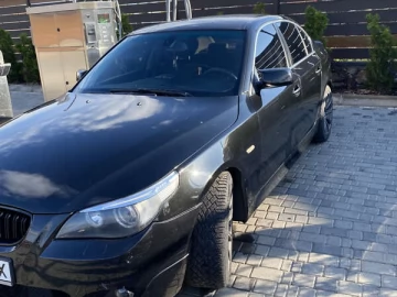 Авто BMW 5 Series 2004 № 7679037