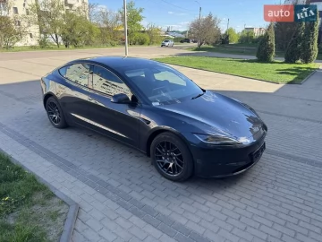 Авто Tesla Model 3 2024 № 7679113
