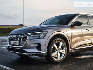 Авто Audi E-Tron 2019 № 7679128