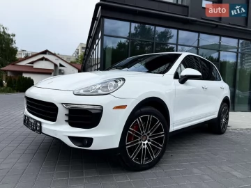 Авто Porsche Cayenne 2015 № 7679135