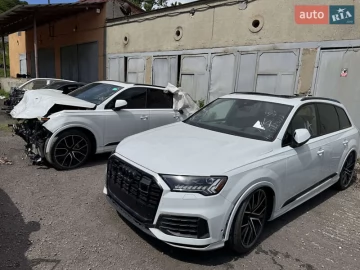 Авто Audi Q7 2021 № 7679259