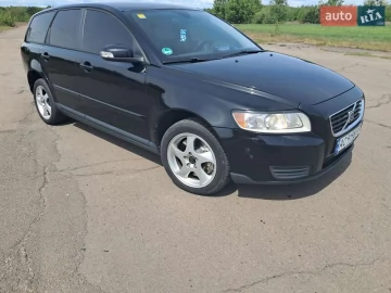 Авто Volvo V50 2008 № 7679359