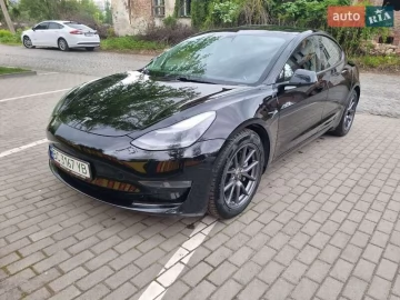 Авто Tesla Model 3 2021 № 7679446