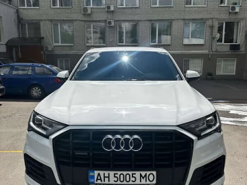 Авто Audi Q7 2020 № 7679484