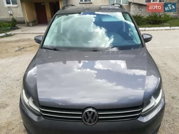 Авто Volkswagen Touran 2011 № 7679625