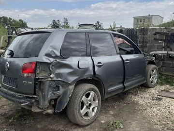 Авто Volkswagen Touareg 2004 № 7679777