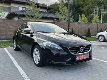 Авто Volvo V40 2013 № 7679944