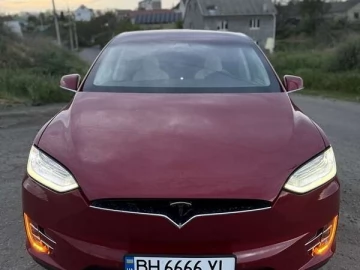Авто Tesla Model X 2019 № 7680073