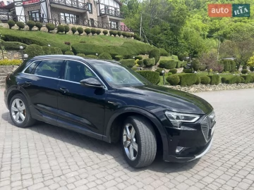 Авто Audi E-Tron 2022 № 7680074