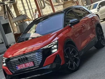 Авто Audi Q5 E-Tron 2022 № 7680075