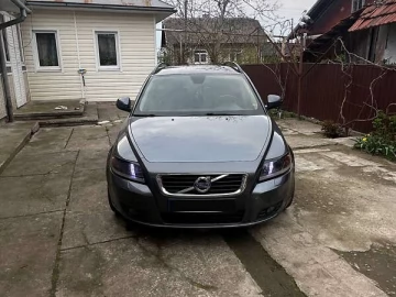 Авто Volvo V50 2012 № 7680193