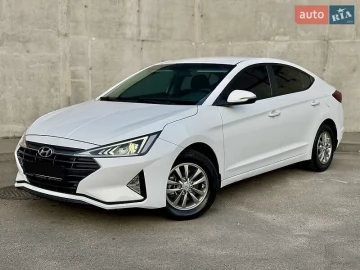 Авто Hyundai Elantra 2019 № 7680256