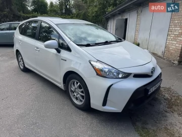Авто Toyota Prius V 2015 № 7680264