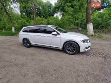 Авто Volkswagen Passat 2015 № 7680269