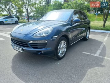 Авто Porsche Cayenne 2013 № 7680311