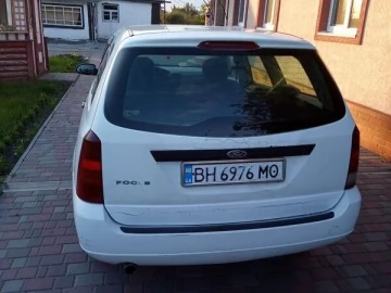 Авто Ford Focus 2000 № 7680392