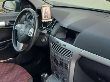 Авто Opel Astra 2009 № 7680454