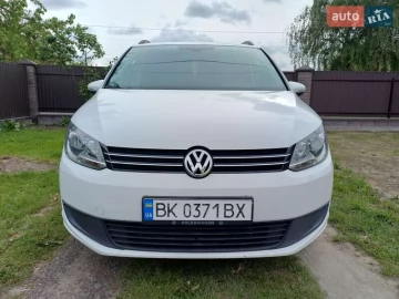 Авто Volkswagen Touran 2012 № 7680525